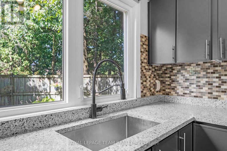 28759994/15-3691-albion-road/sawmill-creektimbermill/ottawa/ontario/K1T1P2_12