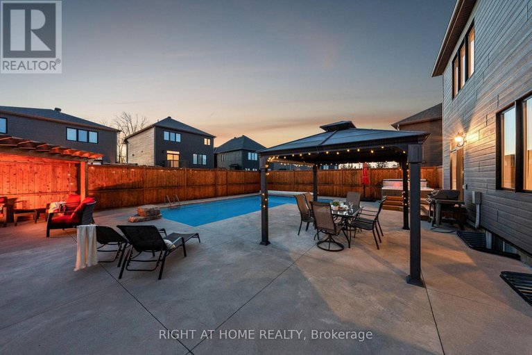 28253382/210-spindrift-circle/mahogany-community/ottawa/ontario/K4M1J8_43