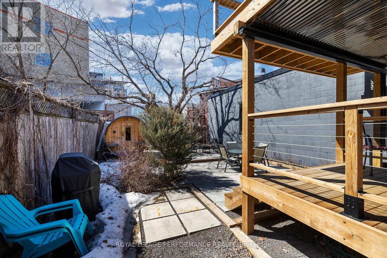 28811813/12-sherbrooke-avenue/hintonburg/ottawa/ontario/K1Y1R7_27