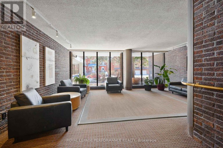 29666803/1003-71-somerset-street-w/ottawa-centregolden-triangle/ottawa/ontario/K2P2G2_5