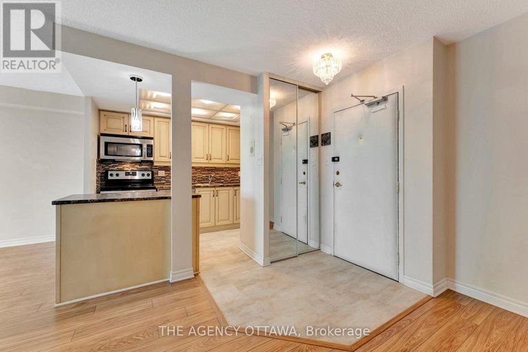 28574774/304-555-brittany-drive/viscount-alexander-park/ottawa/ontario/K1K4C5_3
