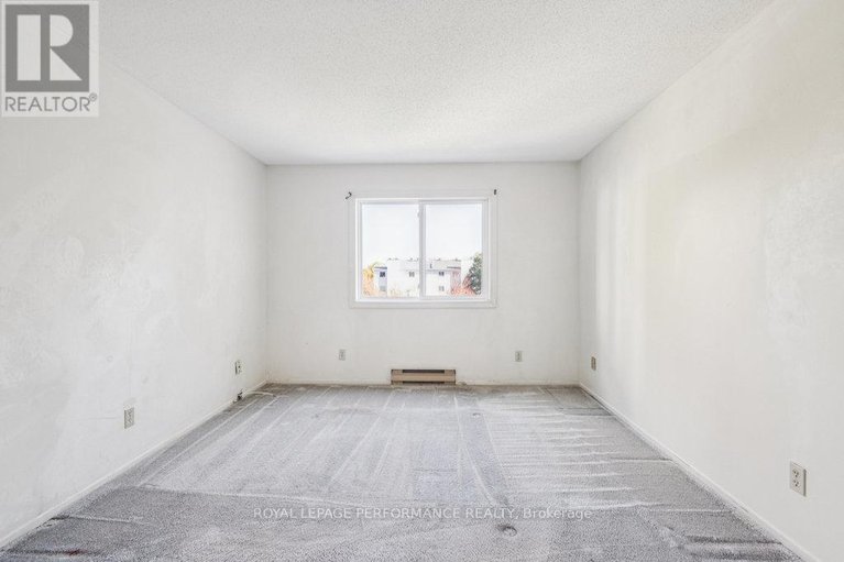 29052413/205-266-lorry-greenberg-drive/hunt-club-parkgreenboro/ottawa/ontario/K1T3J9_16