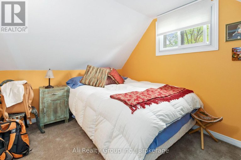 29580490/190-woods-road/constance-bay/ottawa/ontario/K0A3M0_35