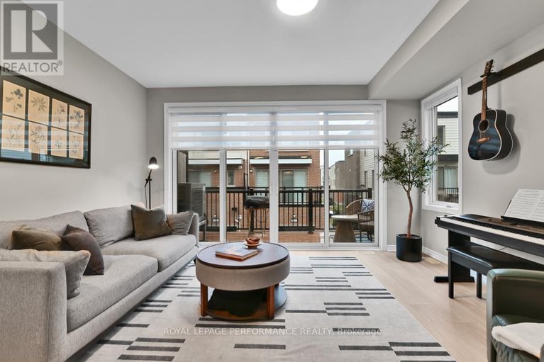 29064818/215-makadewa-private/cfb-rockcliffe-and-area/ottawa/ontario/K1K4Z9_10