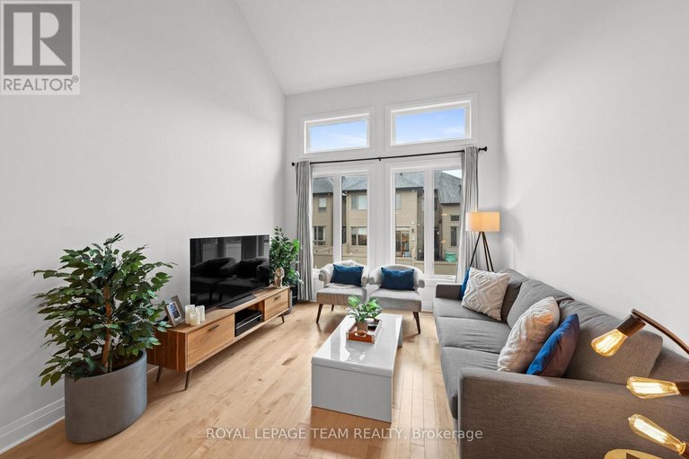 29618339/289-big-dipper-street/riverside-southgloucester-glen/ottawa/ontario/K4M0J2_19