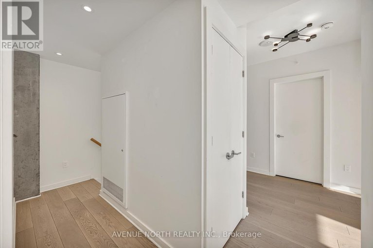 29325108/101-135-barrette-street/vanier/ottawa/ontario/K1L7Z9_24