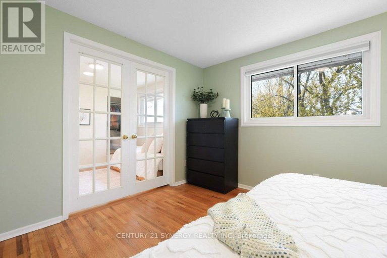 28306161/2522-needham-crescent/brookfield-gardens/ottawa/ontario/K1V6K2_16