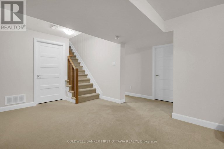 28739997/893-artemis-circle/manotick-south-to-roger-stevens/ottawa/ontario/K4M0H7_26
