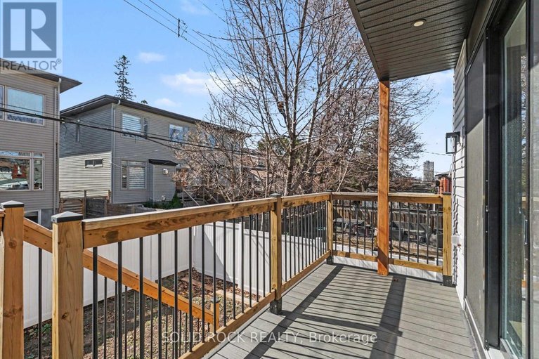 29669926/826-alpine-avenue/queensway-terrace-north/ottawa/ontario/K2B5R6_31