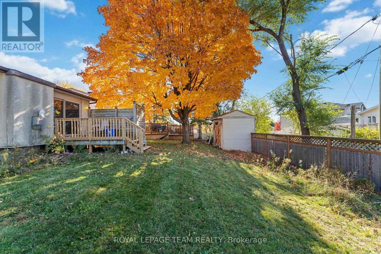 29038836/1094-alenmede-crescent/fairfield-heights/ottawa/ontario/K2B8H3_37