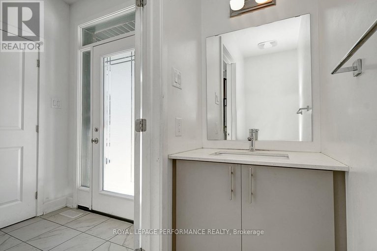 29445576/51-moosonee-crescent/riverside-southgloucester-glen/ottawa/ontario/K4M0M1_11