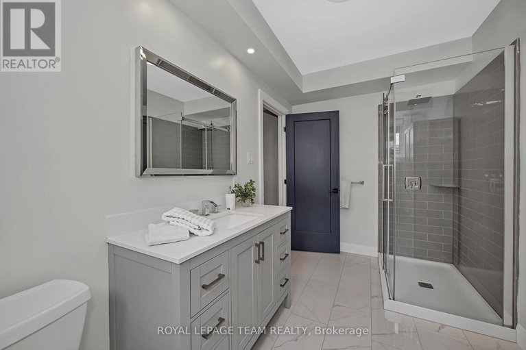 29645410/1517-back-place-avenue/greely/ottawa/ontario/K4P1R3_28