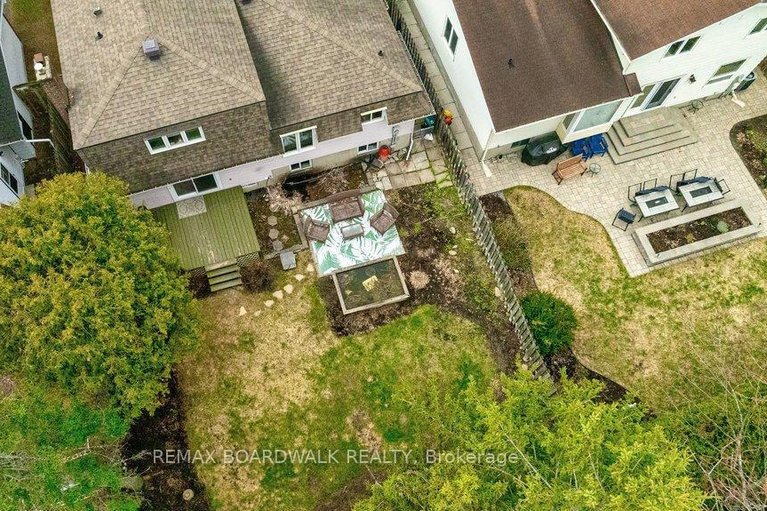 29646325/1703-fieldstone-crescent/convent-glen-south/ottawa/ontario/K1C1R6_36