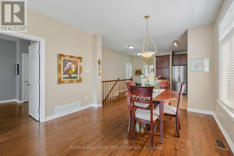 28822293/325-farincourt-crescent/avalon-west/ottawa/ontario/K4A0M6_12