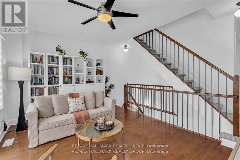 29413273/d-124-guigues-avenue/lower-townbyward-market/ottawa/ontario/K1N5H7_24