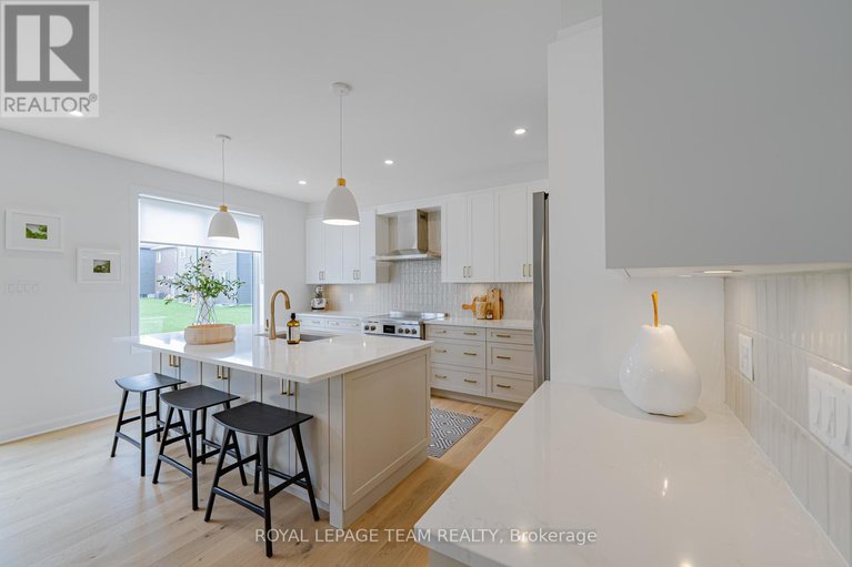 28284259/2055-wanderer-avenue/mahogany-community/ottawa/ontario/K4M0W9_20
