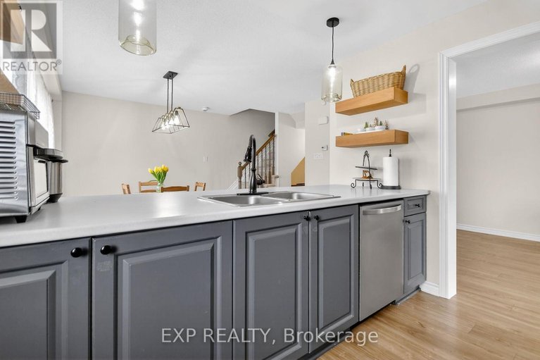 29556387/549-ensatina-crescent/half-moon-bay/ottawa/ontario/K2J6H4_12