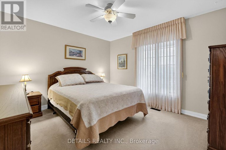 29077248/1031-connaught-avenue/queensway-terrace-north/ottawa/ontario/K2B5N2_22