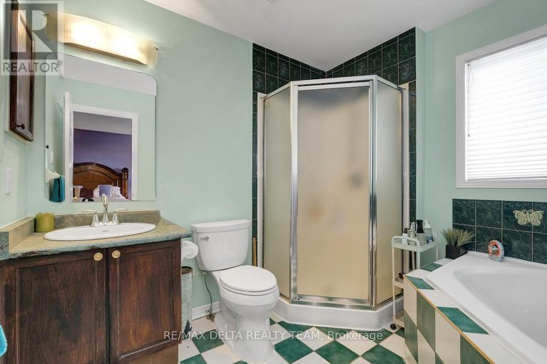 29163520/1590-cedar-mills-road/chateauneuf/ottawa/ontario/K1C7M1_23