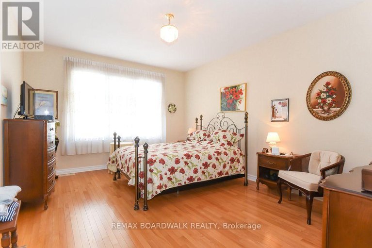 29665089/1861-mickelberry-crescent/notting-hillsummerside/ottawa/ontario/K4A0P2_22