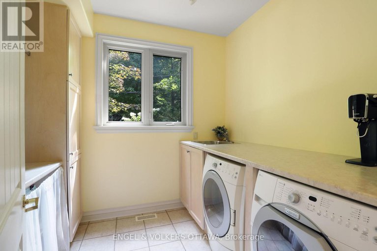 28729481/146-beck-shore-road/drummond-n-elmsley-drummond-twp/drummondnorth-elmsley/ontario/K7H3C8_17