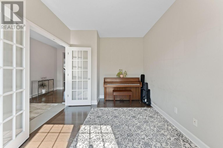 29595404/49-hawks-landing-crescent/stittsville-north/ottawa/ontario/K2S1W1_6