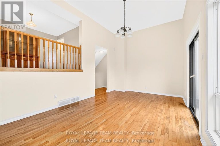 29580107/13-2-bertona-street/manordale/ottawa/ontario/K2G0W3_14