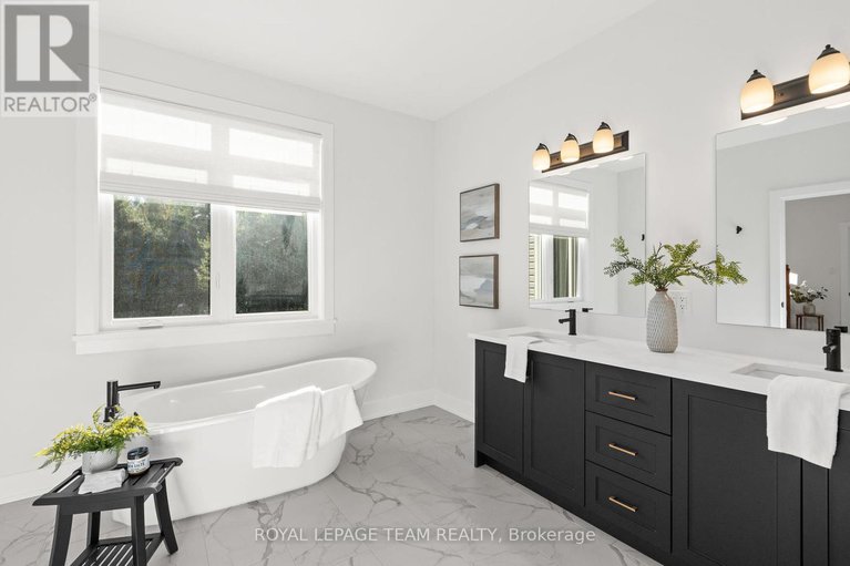 28967479/143-raymond-luhta-crescent/mcnabbraeside-twps/mcnabbraeside/ontario/K7S3G8_24