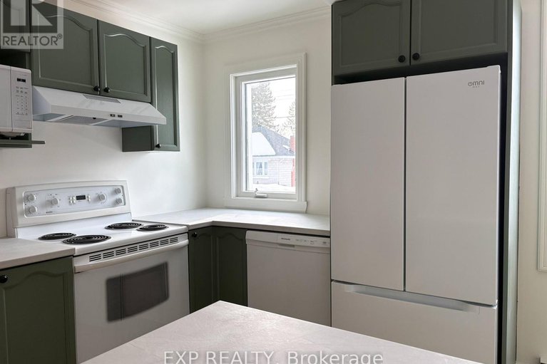 29429568/349-raglan-street-n/renfrew/renfrew/ontario/K7V1P2_11