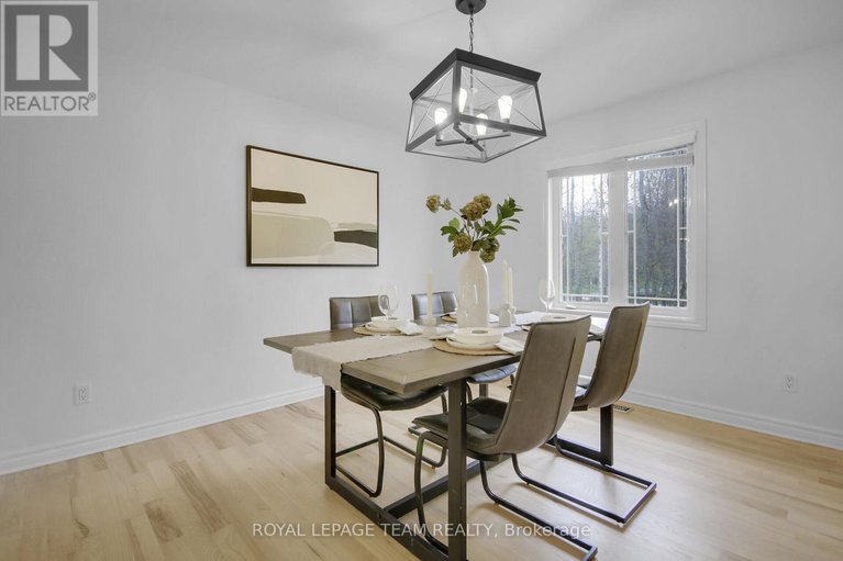 29064308/5719-stuewe-drive/manotick-east-to-manotick-station/ottawa/ontario/K4M1L2_16