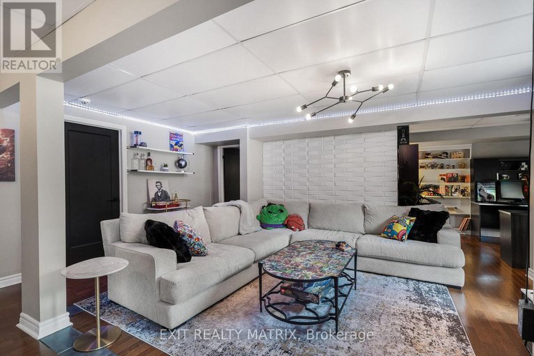 29047689/1271-georges-vanier-drive/cumberland-ridge/ottawa/ontario/K4C1R6_26