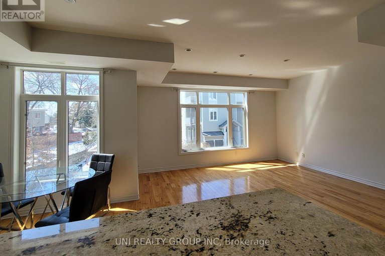 28556039/298c-everest-private/elmvale-acres/ottawa/ontario/K1G4E3_22