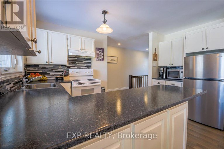 29166870/702-cedar-hill-road/pakenham/mississippi-mills/ontario/K0A2X0_11