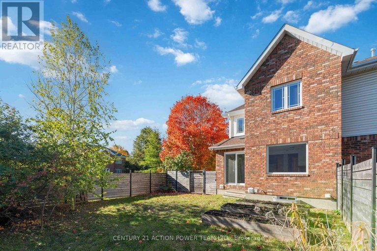 29012383/20-woodford-way-n/longfields/ottawa/ontario/K2J4C4_46