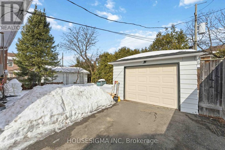 29433007/1047-richard-avenue/billings-bridge/ottawa/ontario/K1H8C3_42