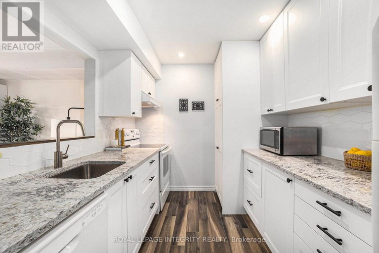 29062660/210-270-lorry-greenberg-drive-s/hunt-club-parkgreenboro/ottawa/ontario/K1T3K2_6