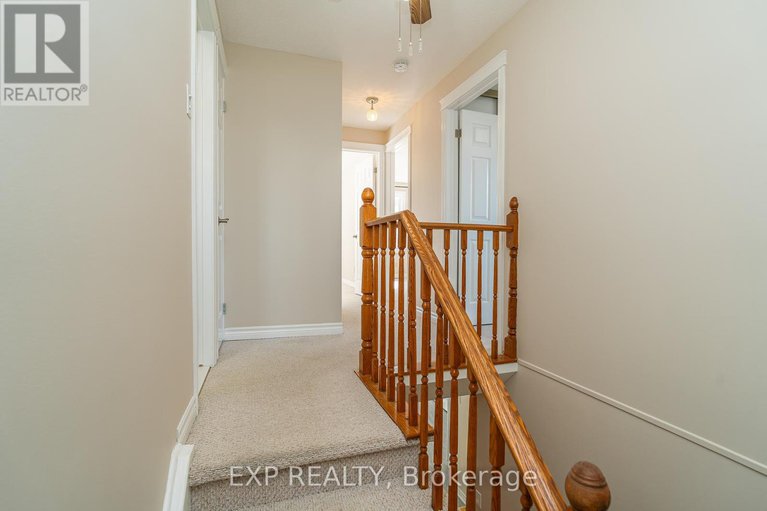 28995969/32-maple-view-crescent/centrepointe/ottawa/ontario/K2G5J6_26
