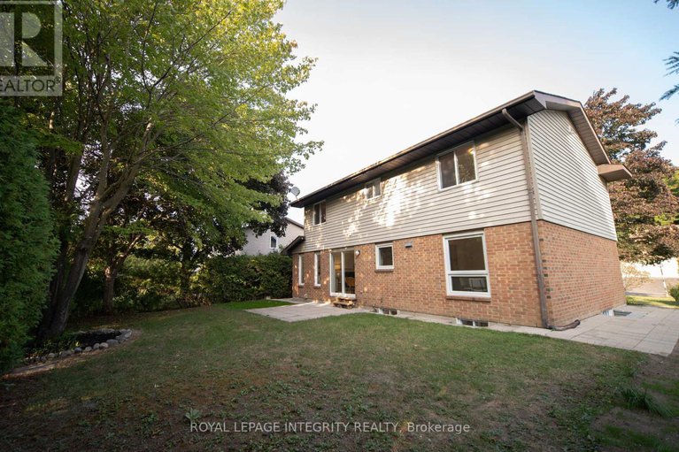 28851706/17-mcclure-crescent/katimavik/ottawa/ontario/K2L2H1_32