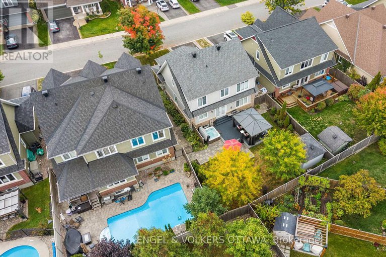 28926849/511-erinwoods-circle/stonebridge/ottawa/ontario/K2J5M5_50