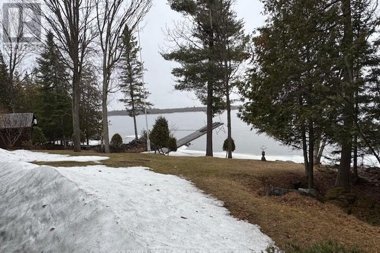 29589746/188-morris-island-drive/fitzroy/ottawa/ontario/K7S3G7_33