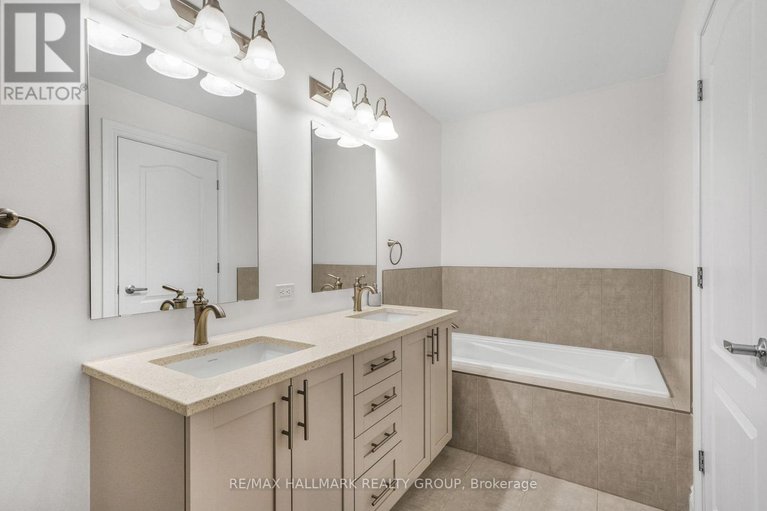 29237591/242-dion-avenue/town-of-rockland/clarence-rockland/ontario/K4K0M3_22