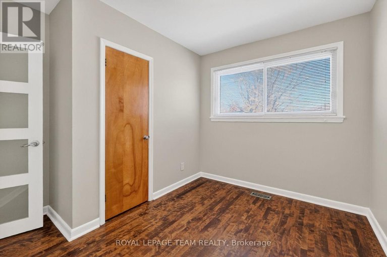 29579808/1318-albany-drive/bel-air-heights/ottawa/ontario/K2C2L9_22