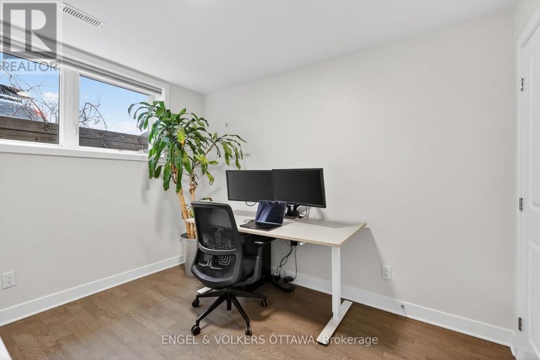 29677930/a-192-forward-avenue/mechanicsville/ottawa/ontario/K1Y4H2_16