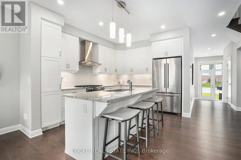 28596874/517-pimiwidon-street/cfb-rockcliffe-and-area/ottawa/ontario/K1K5A1_6