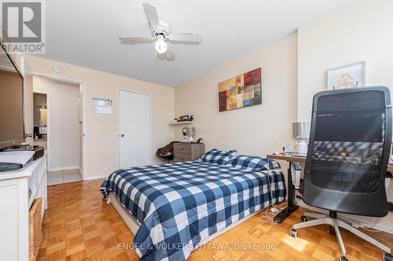 28339267/8-1356-meadowlands-drive-e/borden-farmstewart-farmcarleton-heightsparkwood-hills/ottawa/ontario/K2E6K6_21