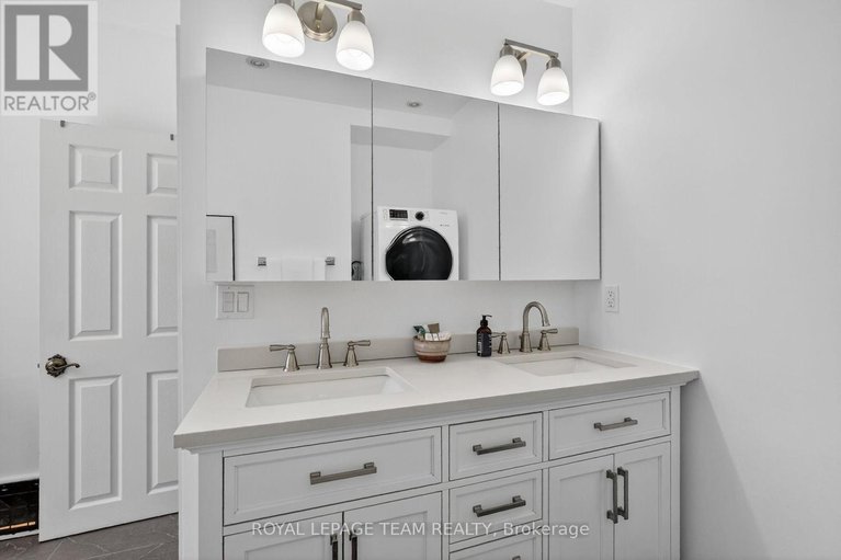 29676795/140-aylmer-avenue-sw/old-ottawa-south/ottawa/ontario/K1S2Y2_38