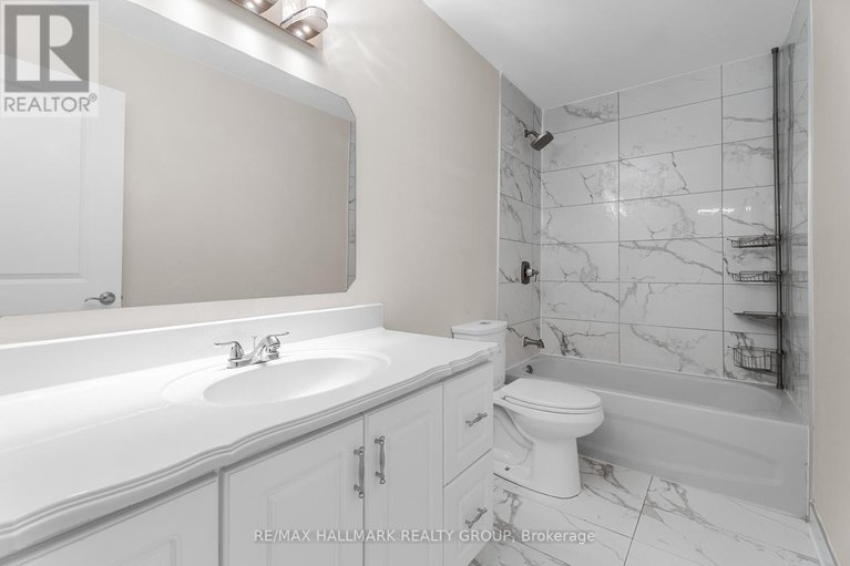 28325913/2788-pimlico-crescent/emerald-woodssawmill-creek/ottawa/ontario/K1T2A8_17