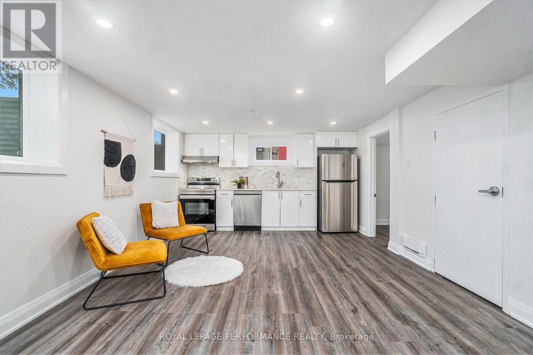 29325454/26-majestic-drive/manordale/ottawa/ontario/K2G1C7_17