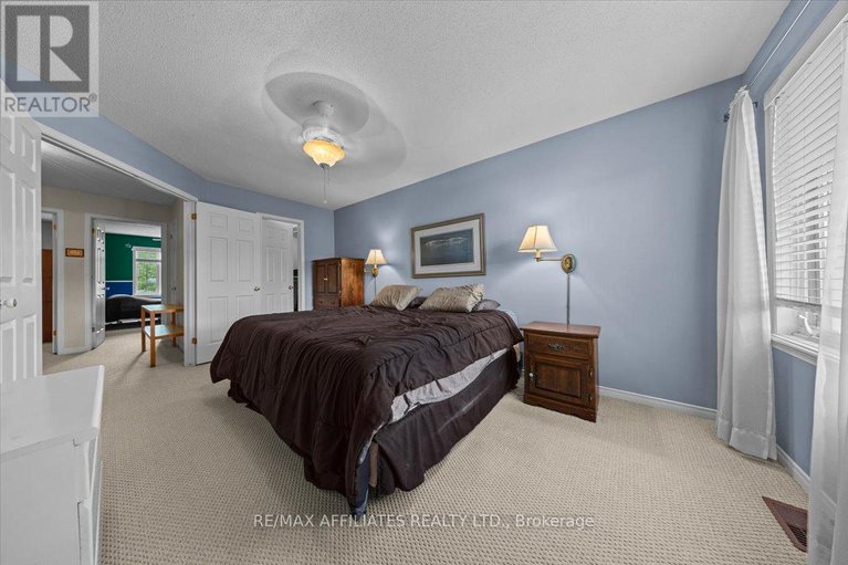 28777669/1639-trenholm-lane/fallingbrookpineridge/ottawa/ontario/K4A4B4_21