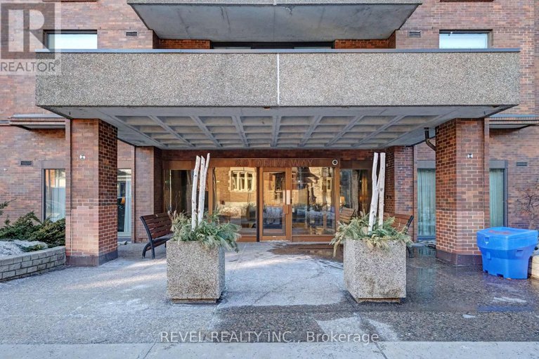 29439631/1403-20-the-driveway-drive/ottawa-centregolden-triangle/ottawa/ontario/K2P1C8_2